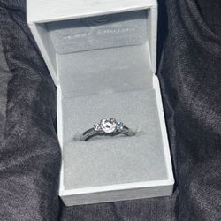 Women’s Engagement Ring Or A Promise Ring