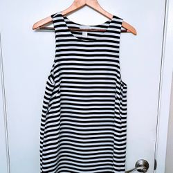 H & M Summer Dress Size 8 (Pick up🛒 In Bellevue) *Check out my other Posts 🎁