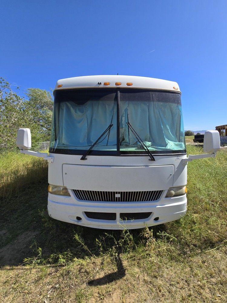 2001 R Vision Condor 1330