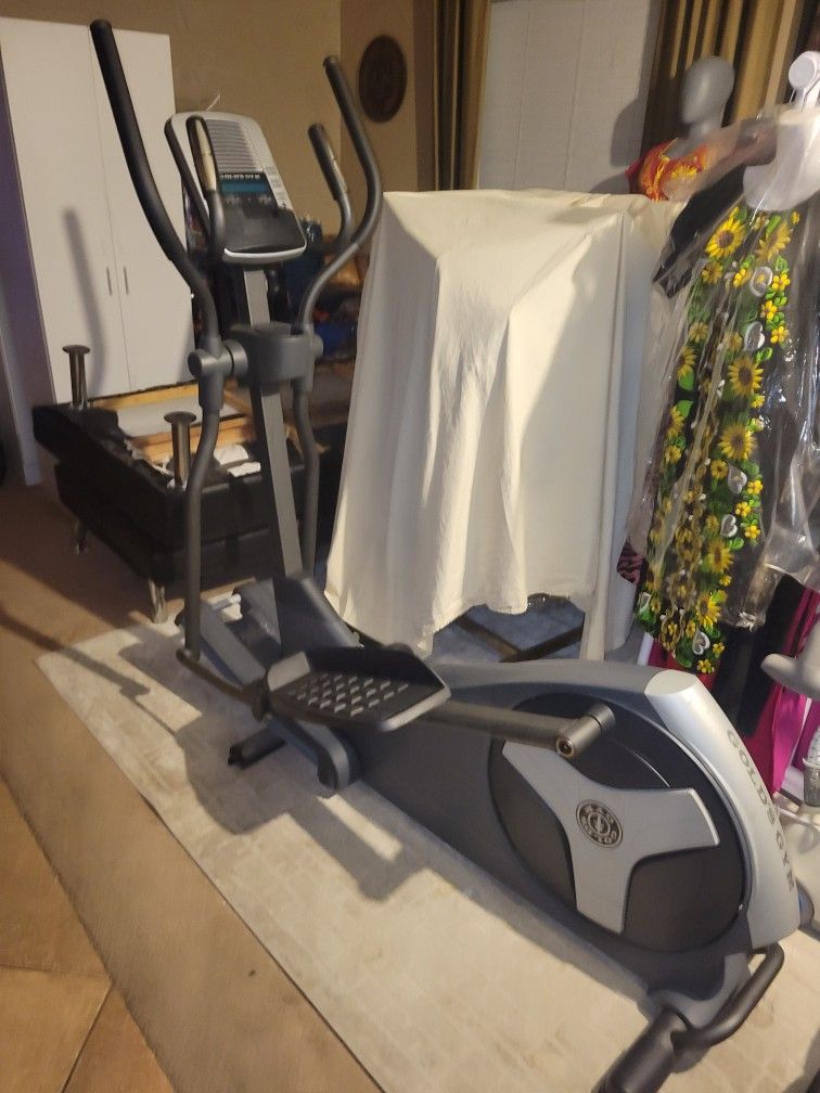 Gold's Gym Stride Trainer 380 Elliptical