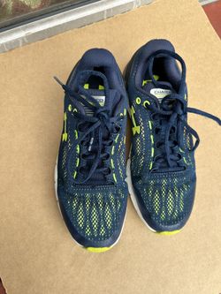 UNDER ARMOUR SHOES 