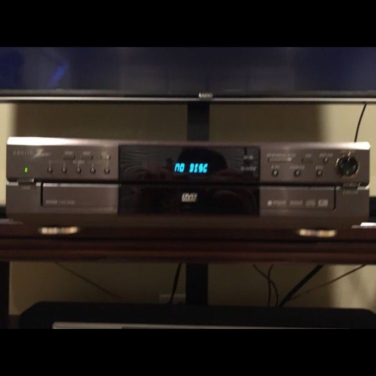 Zenith 5 Disc DVD/ Receiver