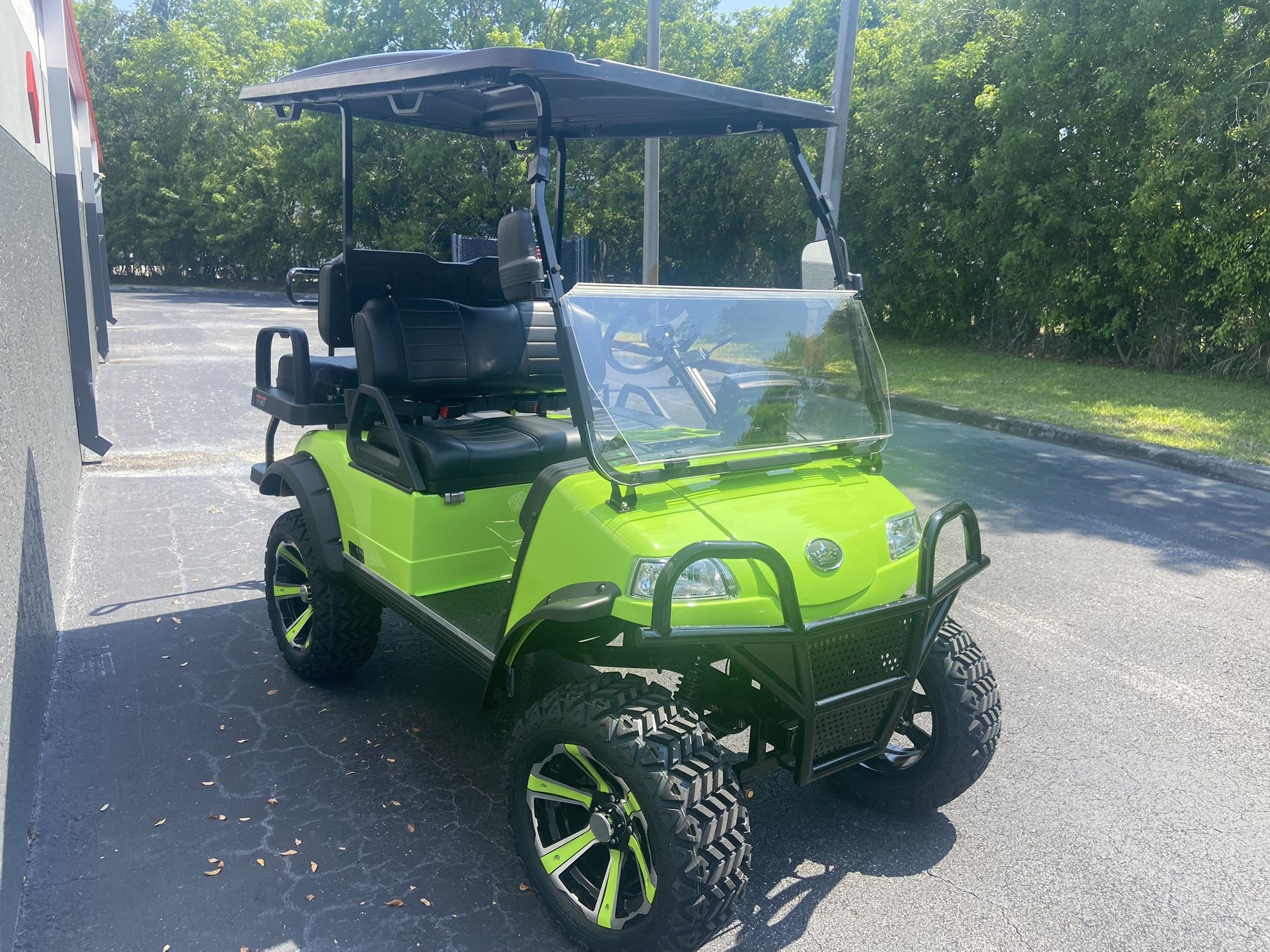 Lithium Battery Lifted Electric Golf Cart