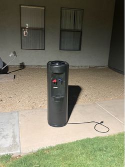 Water dispenser Hot/Cold