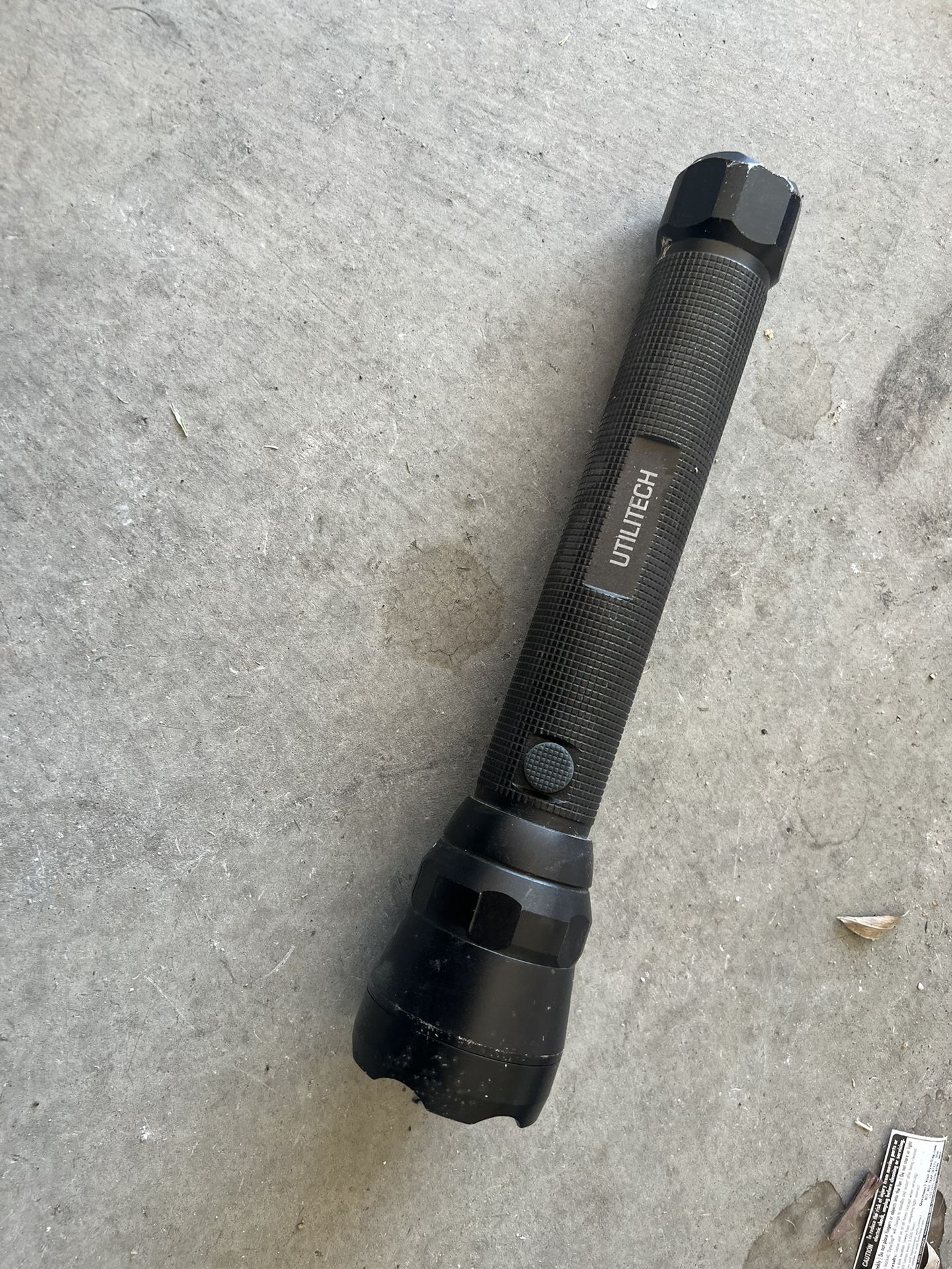 Utilitech Flashlight, Color is black