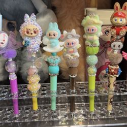 Beaded labubu pens 