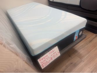 Txl Tempurpedic mattress includes platform base