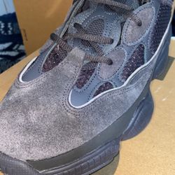 Yeezy 500 Black