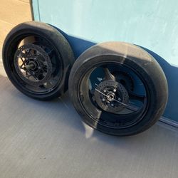Street bike tires