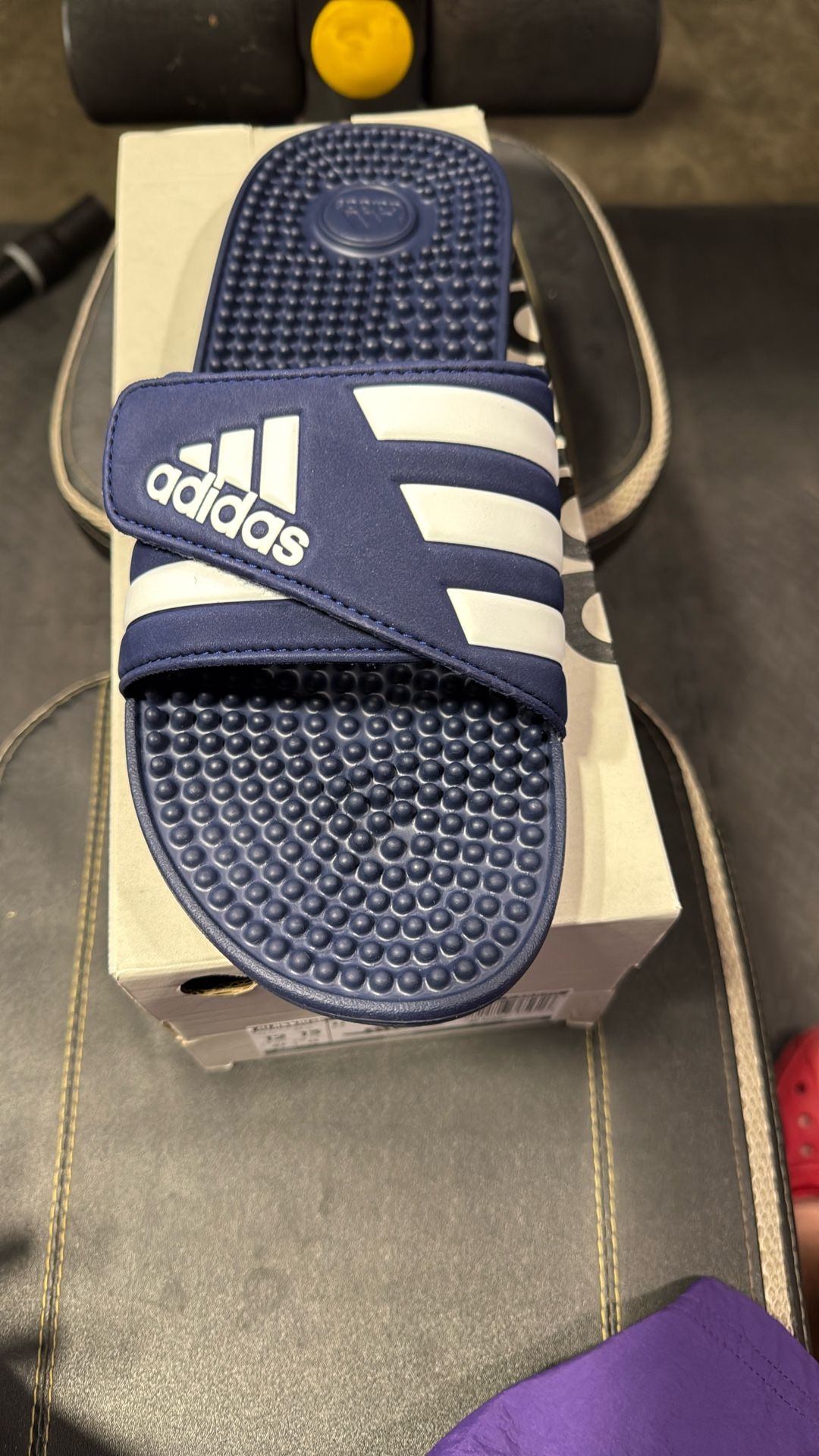 Men’s Adidas Slide Adissage
