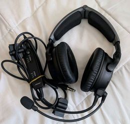 Bose A30 Aviation Headset (contact info removed) U174 5-Ohm Low Impedance Military ANR