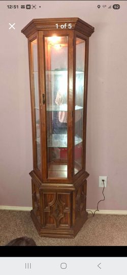 Vintage Pulaski Furniture Curio