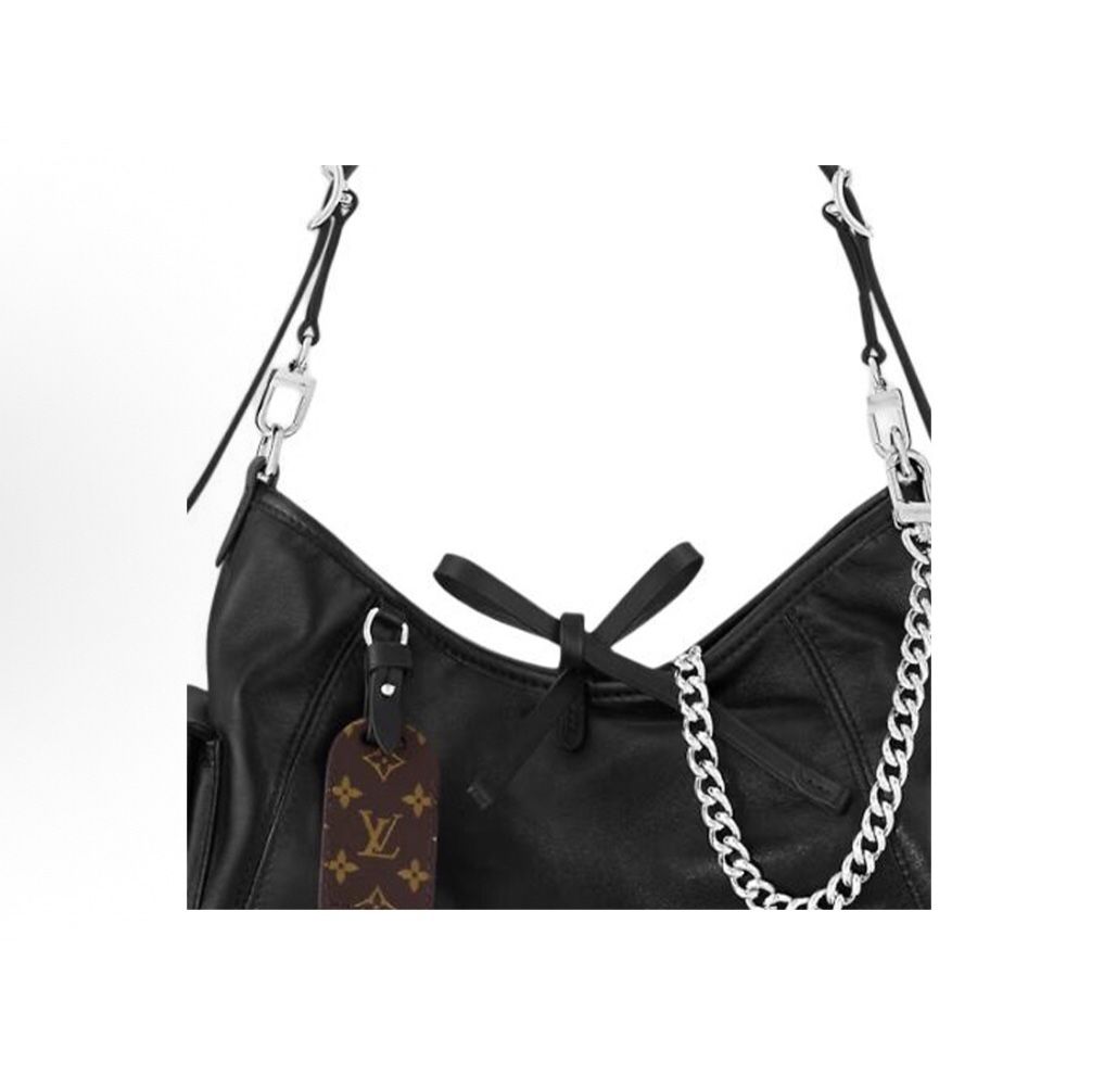 LOUIS VUITTON Carryall Cargo PM Letter Logo Locitor Chain Black Warrior(48)12