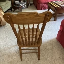 4 BEAUTIFUL WICKER CHAIRS!