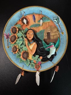 Disney Pocahontas 3D Collector Wall Plate