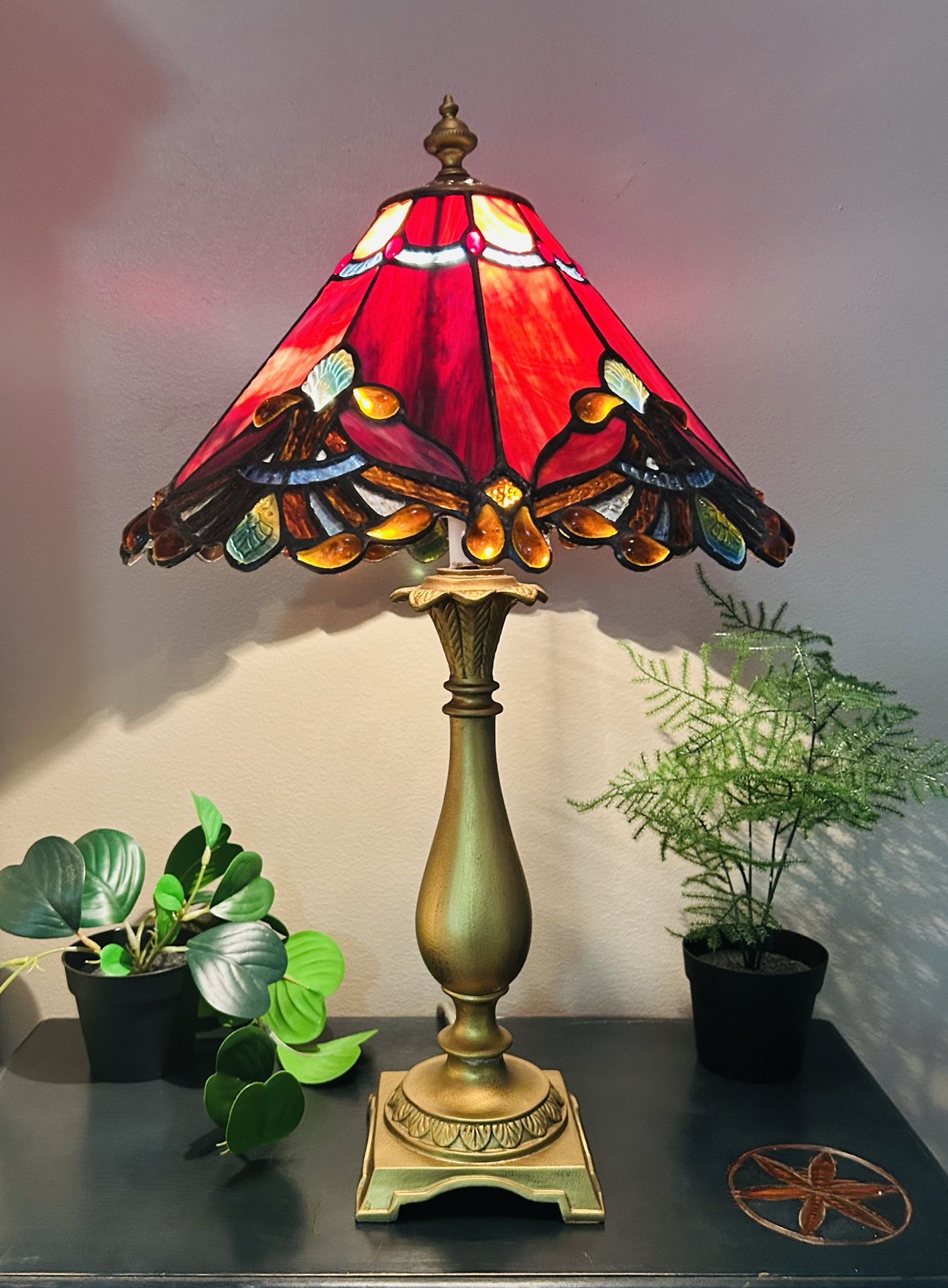 Like New, Red Baroque, Tiffany Style Table Lamp