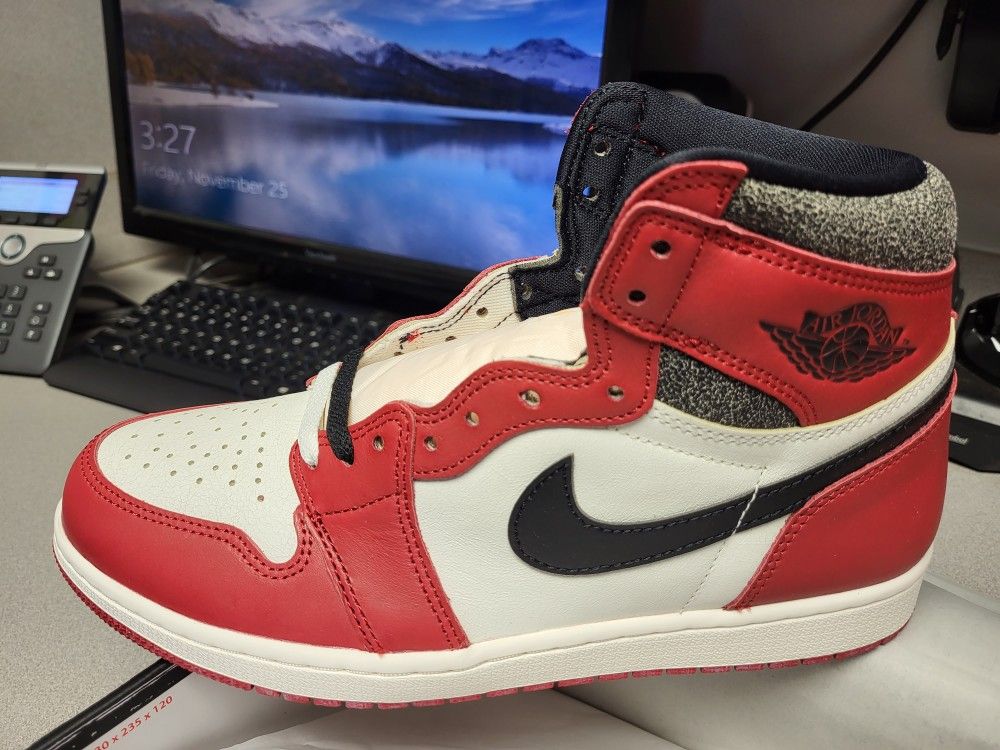 Nike Air Jordan 1 Chicago Lost And Found Size 10.5