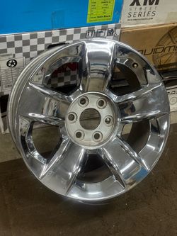 Chevy GMC rim wheel 20 inch chrome factory 6 lugs bolt pattern 5.50 inch 139.70 mm Only one rim