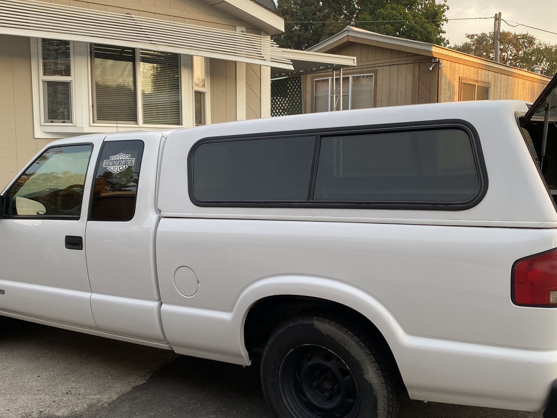 Chevy S10 Or Sonoma Camper