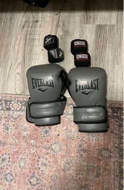 Everlast 14oz boxing gloves