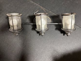 Globe Electric 3-Light Rustic / Nautical Vanity Light (Oil-Rubbed Bronze & Seeded Glass)