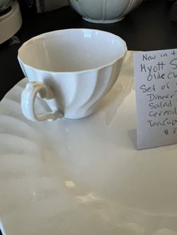 NIB Myott Meakin Olde Chelsea White Dinnerware Set Of 8