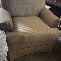 Free Cloth Comfortable Chair 