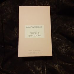 BANANA REPUBLIC PARFUM PEONY & PEPPERCORN 