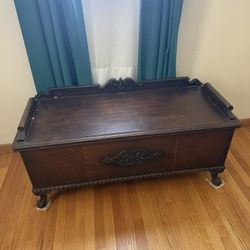 Lane Cedar Chest