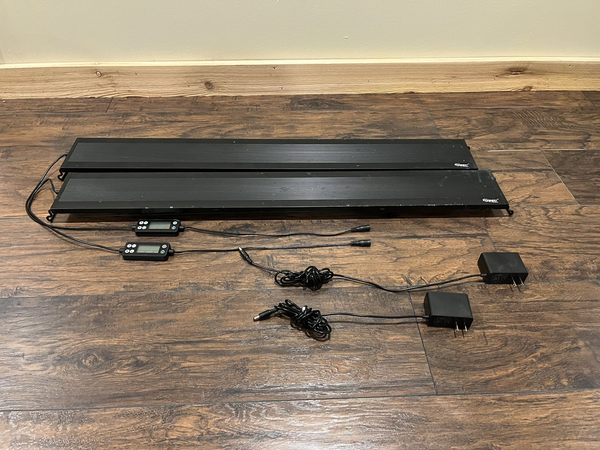 125 Gallon Aquarium With Stand And Canopy