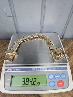 14kt Solid Cuban Chain .  $85 Per Gram 