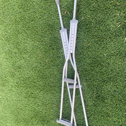 Crutches 