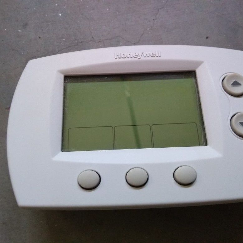 Honeywell 5/1/1 Programmable Thermostat