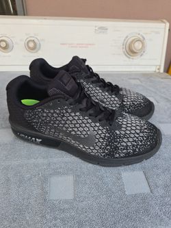 Men's Nike Air Max Sequent 2 size 9