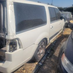 Lincoln Navigator Parts 