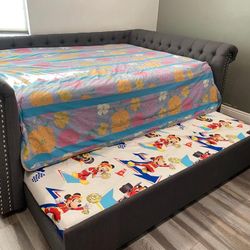 Offer online up daybed