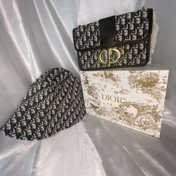  Purse/ Bag /Small Purse /Shoulder bags /head Bag 