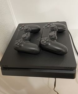 Play Station 4