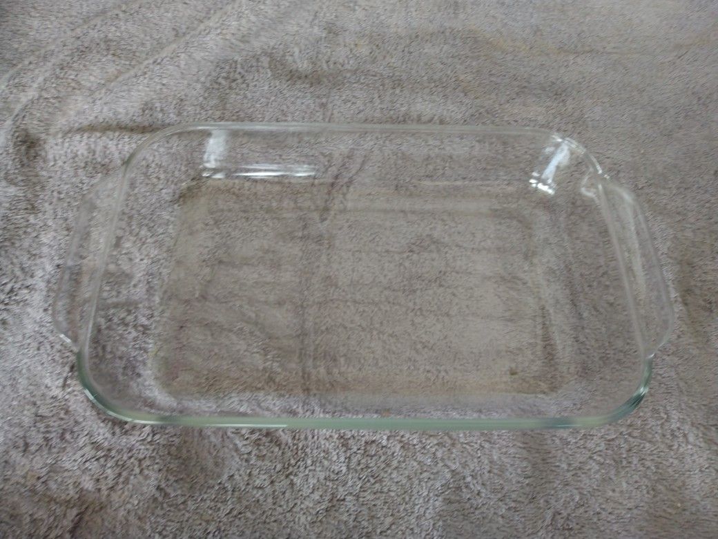 Pyrex Bakeware 2.2-Quart Oblong Baking/Serving Dish, Clear, 2.6
