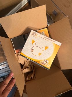 Pokemon 30th anniversary ETBs