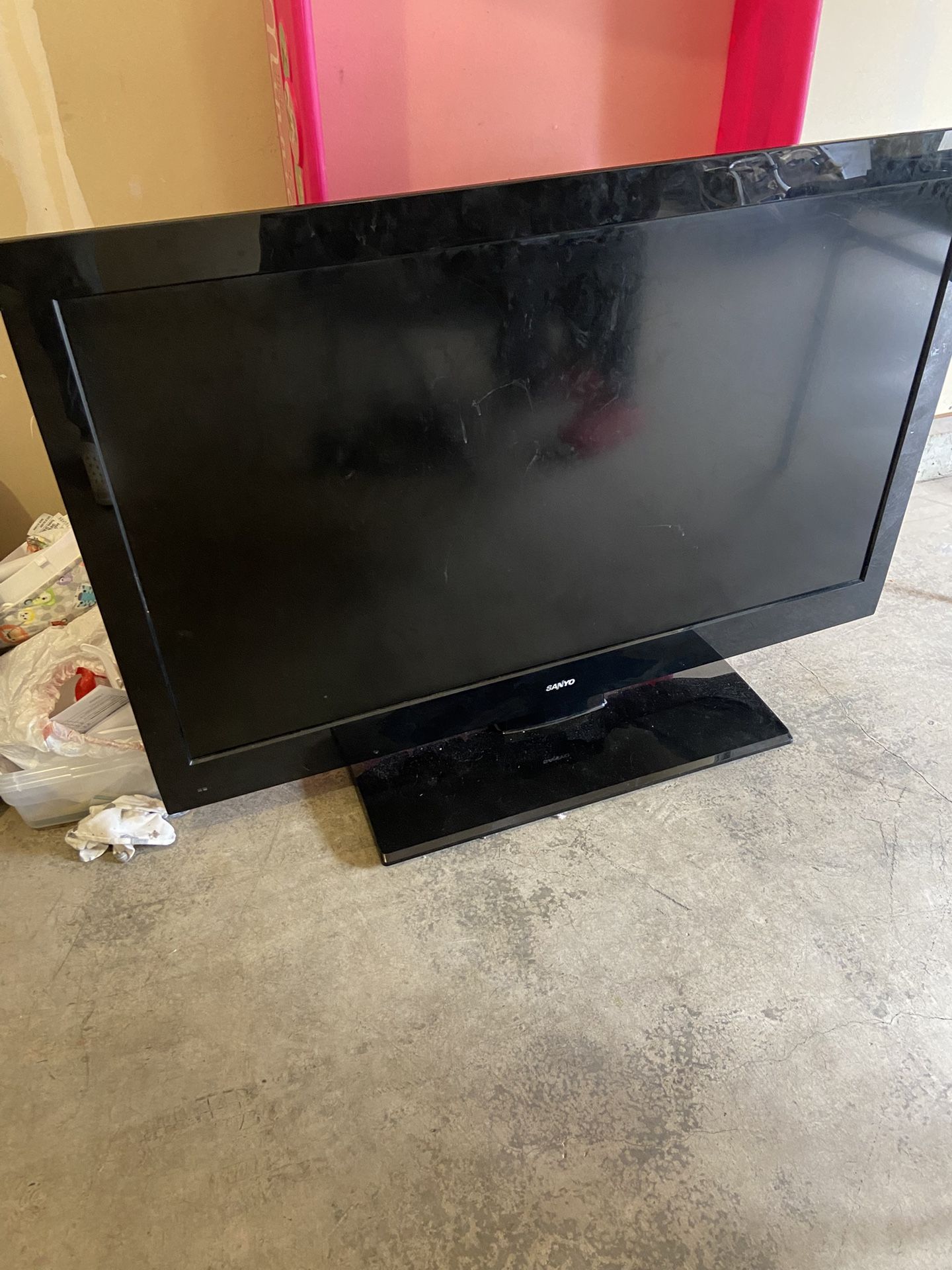 50” TV