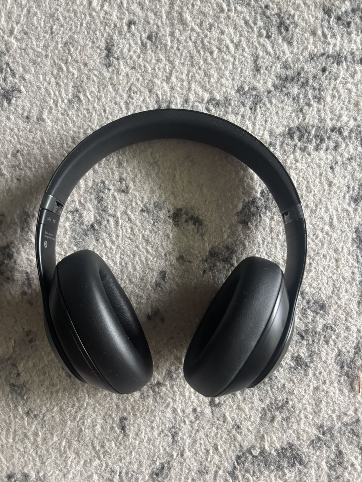 Beats Studio Pro