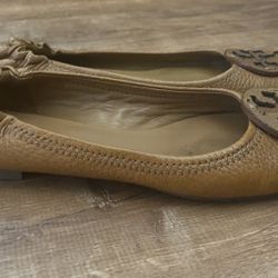 Tory Burch Leather Flats.  Size 5.5M