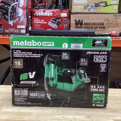 Metabo HPT 18V MultiVolt Cordless Brad Nailer | Includes 1-18V, 3.0 Ah Lithium Ion Battery | Accepts 18 GA 5/8-Inch to 2-Inch Brad Nails | Brushless M
