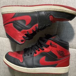 Jordan 1 Mid Banned