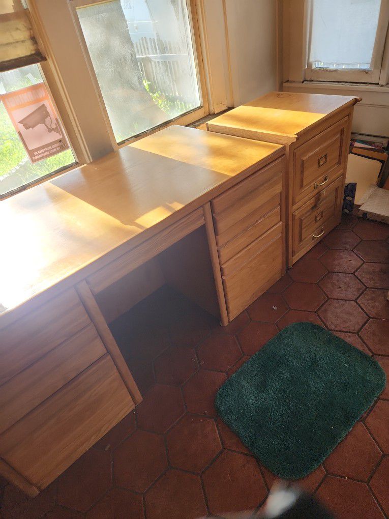 Oak Desk & Filing Cabinet