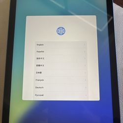 I Pad 10th Generation 
