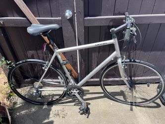 Sports bike