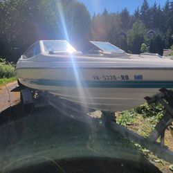 Bayliner 19.5ft 10th Anniversary Factory Inboard Chevy Boat With Trailer