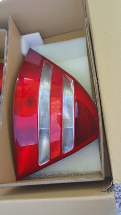 Left side/driver side tail light for a Mercedes Benz S class 1999-2003